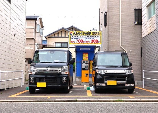 狭い土地の空家を取り壊し、コインパーキングへ。